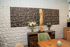 Central Hotel & Lounge Adult Only