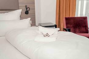 Central Hotel & Lounge Adult Only