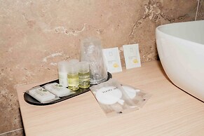 Central Hotel & Lounge Adult Only