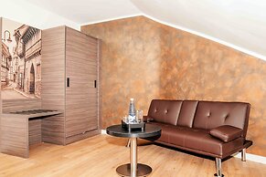 Central Hotel & Lounge Adult Only