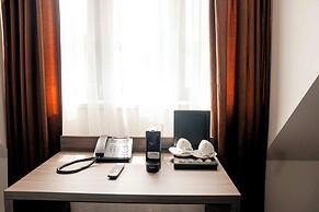 Central Hotel & Lounge Adult Only