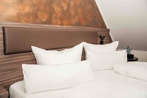 Central Hotel & Lounge Adult Only