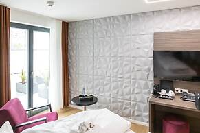 Central Hotel & Lounge Adult Only