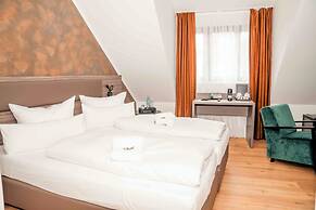 Central Hotel & Lounge Adult Only