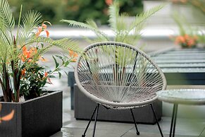 Central Hotel & Lounge Adult Only