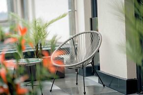 Central Hotel & Lounge Adult Only