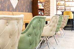 Central Hotel & Lounge Adult Only