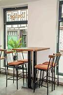 Central Hotel & Lounge Adult Only