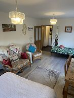 Beautiful Fir Grove Apartment Begelly