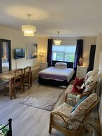 Beautiful Fir Grove Apartment Begelly