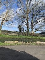 Beautiful Fir Grove Apartment Begelly