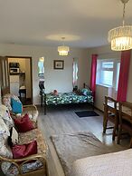 Beautiful Fir Grove Apartment Begelly