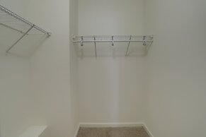 Enjoy Your Stay Aparment in Crystal City