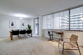 Enjoy Your Stay Aparment in Crystal City