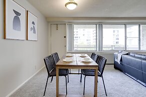 Exclusive condo at Crystal City With Gym