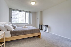 Exclusive condo at Crystal City With Gym