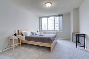 Exclusive condo at Crystal City With Gym