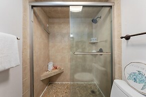 Kamaole Sands 4413 in Kihei