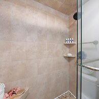 Kamaole Sands 4413 in Kihei