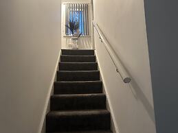 Beautiful 1-bed House in Bradford