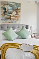 StayAU 2BRM Beach Family House Hampton