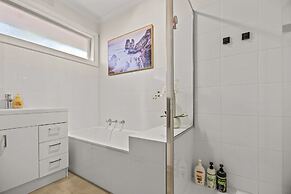 StayAU 2BRM Beach Family House Hampton