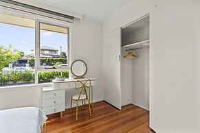 StayAU 2BRM Beach Family House Hampton