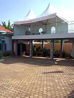 FRANCIS GUEST HOUSE