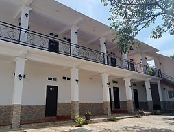 HOTEL CASA BLANCA