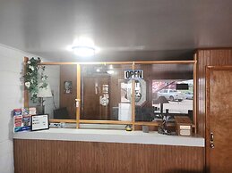1st Inn By OYO Quinter Hwy 70 KS