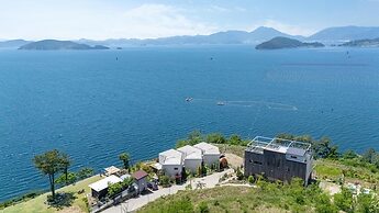 Geojedo Raonhiljo Pollvilla Pension