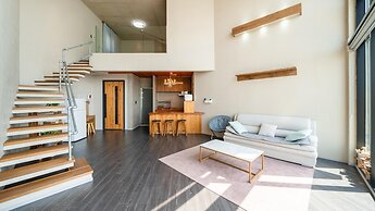 Geojedo Raonhiljo Pollvilla Pension