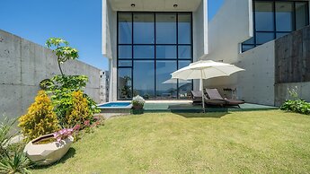Geojedo Raonhiljo Pollvilla Pension