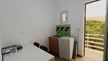 Karavaki Apartments