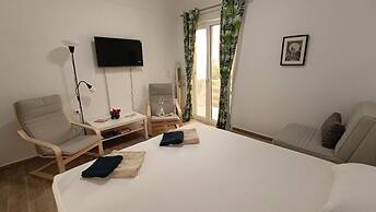 Karavaki Apartments