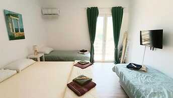 Karavaki Apartments