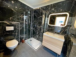 La Collégiale - Etablissement de charme