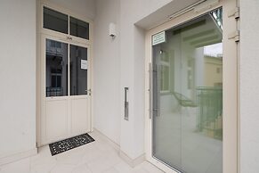 Kraków Stylish Apartment by Renters