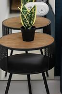 Air Conditioning & Balcony by Renters