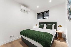 Fitzroy North Apartments by Urban Rest