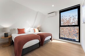 Fitzroy North Apartments by Urban Rest