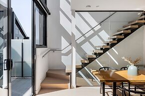 Fitzroy North Apartments by Urban Rest