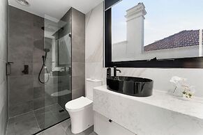 Fitzroy North Apartments by Urban Rest