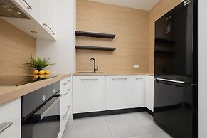 1 Bedroom Apartment Sarmacka by Renters