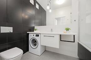 1 Bedroom Apartment Sarmacka by Renters