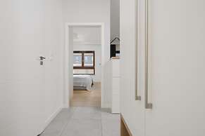 1 Bedroom Apartment Sarmacka by Renters