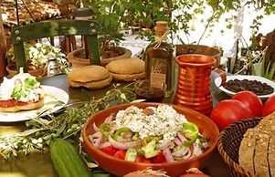 Tim's Place apt 10- 5min On Foot From The Beach