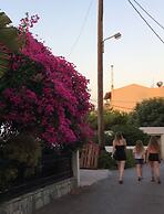 Tim's Place apt 10- 5min On Foot From The Beach