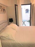 One bedroom flat ground floor avec cuisine -Rue Saint charles - métro 