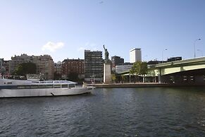 One bedroom flat ground floor avec cuisine -Rue Saint charles - métro 